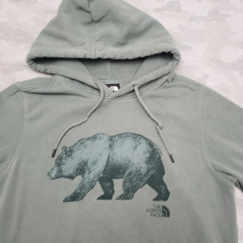 The North Face Sweatshirt Mens Small Green Pullover Hoodie Bear Nature Outdoors